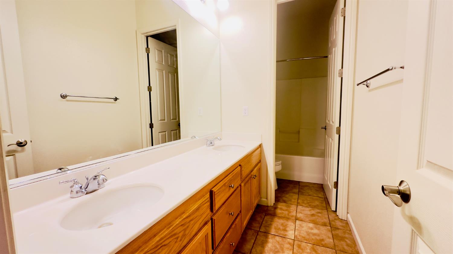 Detail Gallery Image 26 of 33 For 3024 Dovehouse Ct, Modesto,  CA 95355 - 4 Beds | 2 Baths