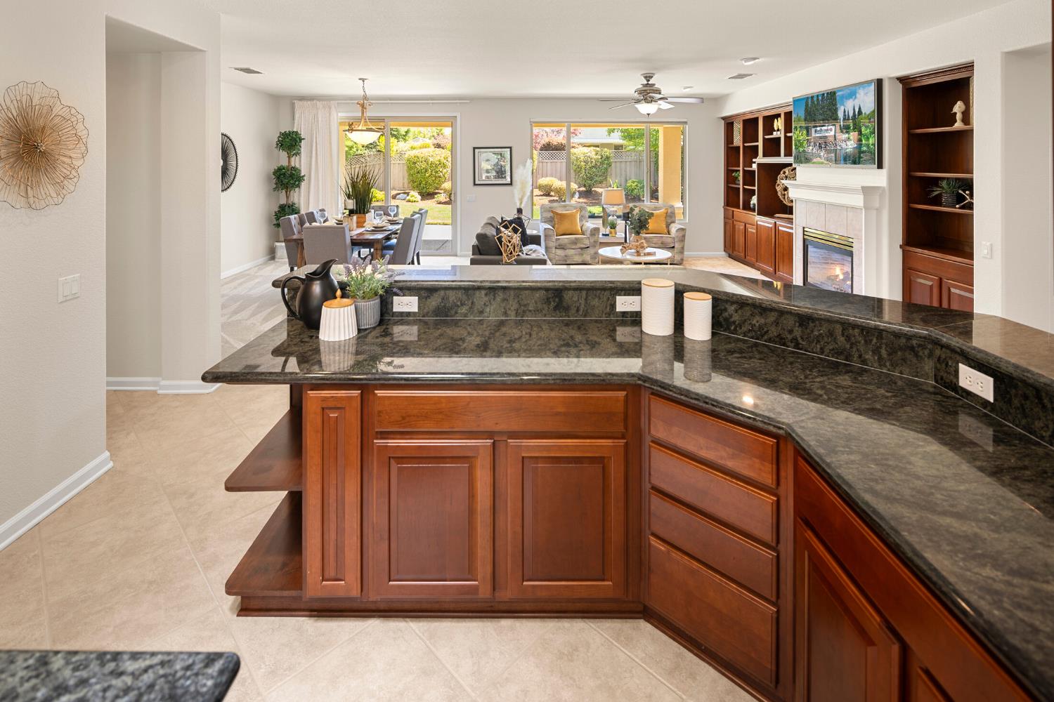 Detail Gallery Image 22 of 60 For 2160 Stone House Cir, Lincoln,  CA 95648 - 2 Beds | 2 Baths