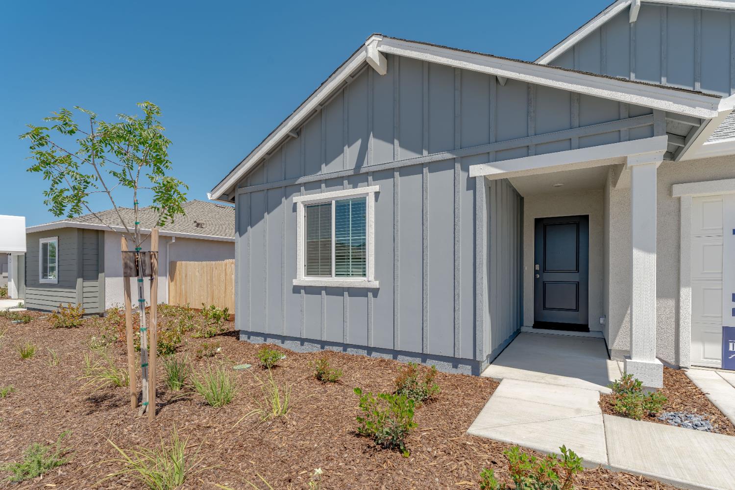 Detail Gallery Image 3 of 35 For 4201 Pittenger Dr, Olivehurst,  CA 95961 - 4 Beds | 2 Baths
