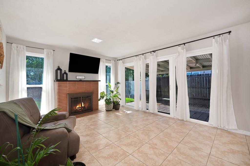 Coloma Road, Rancho Cordova, California image 5