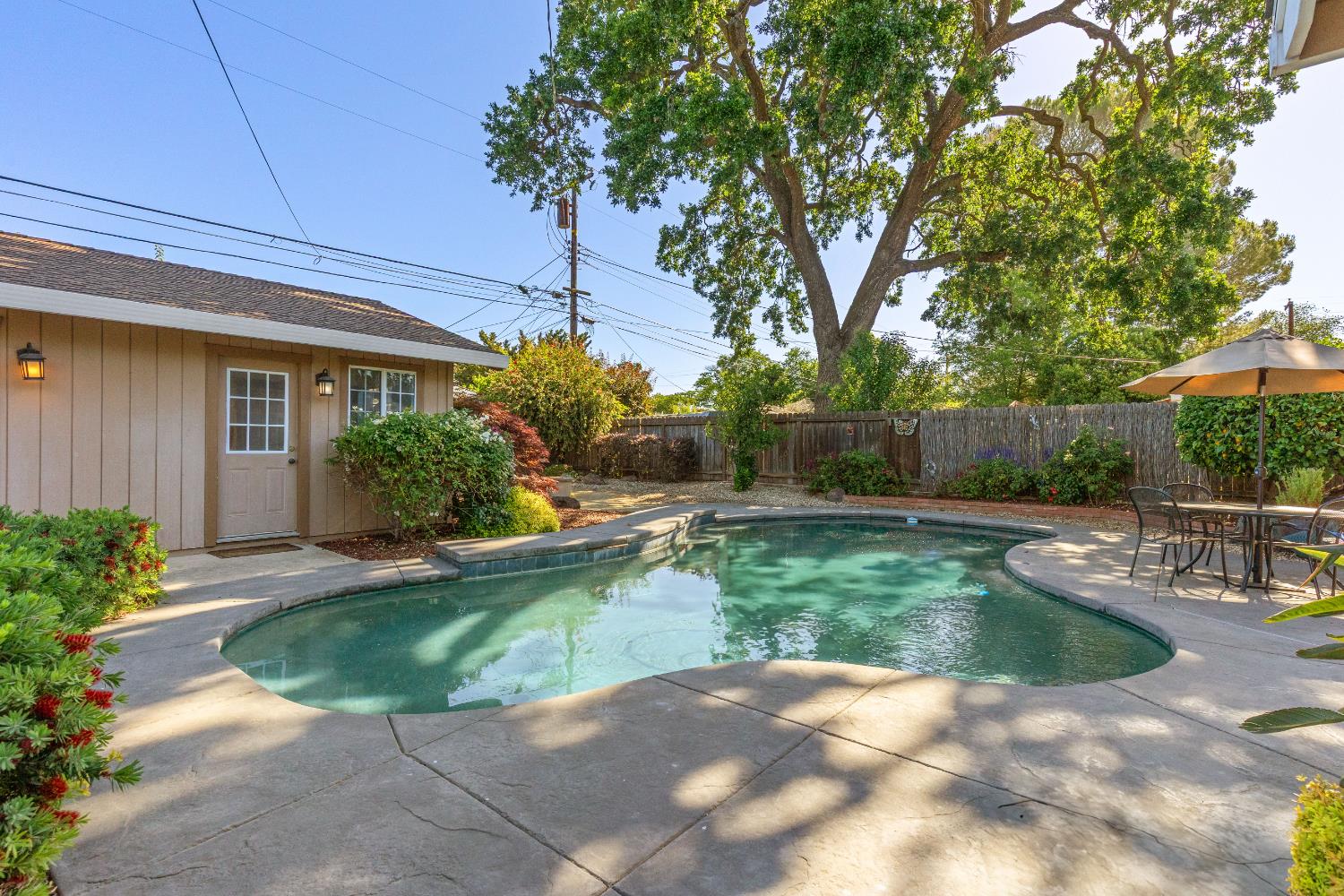 Detail Gallery Image 27 of 31 For 5001 Boyd Dr, Carmichael,  CA 95608 - 3 Beds | 2 Baths