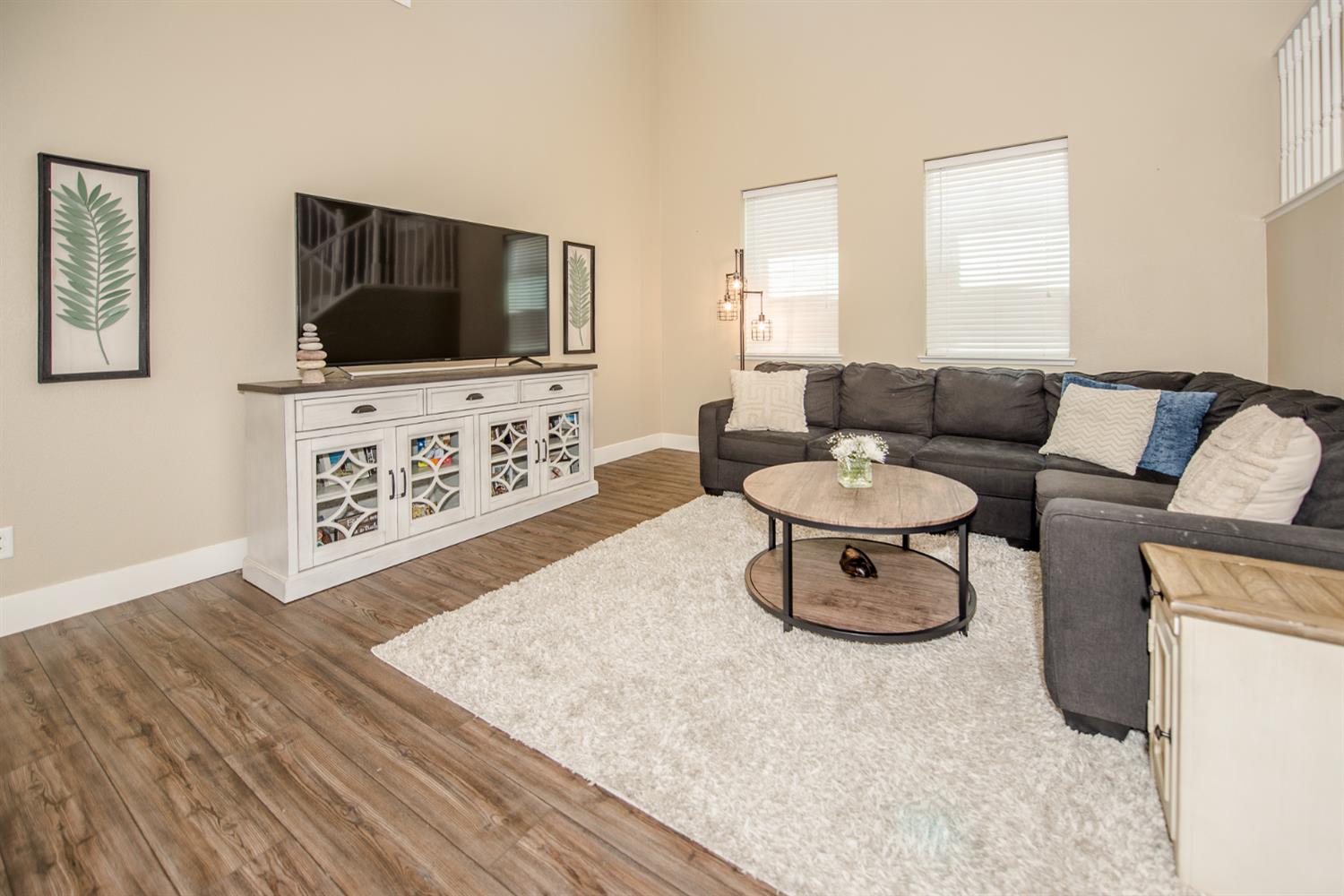 Detail Gallery Image 6 of 38 For 2363 Ackley Pl, Woodland,  CA 95776 - 5 Beds | 4 Baths