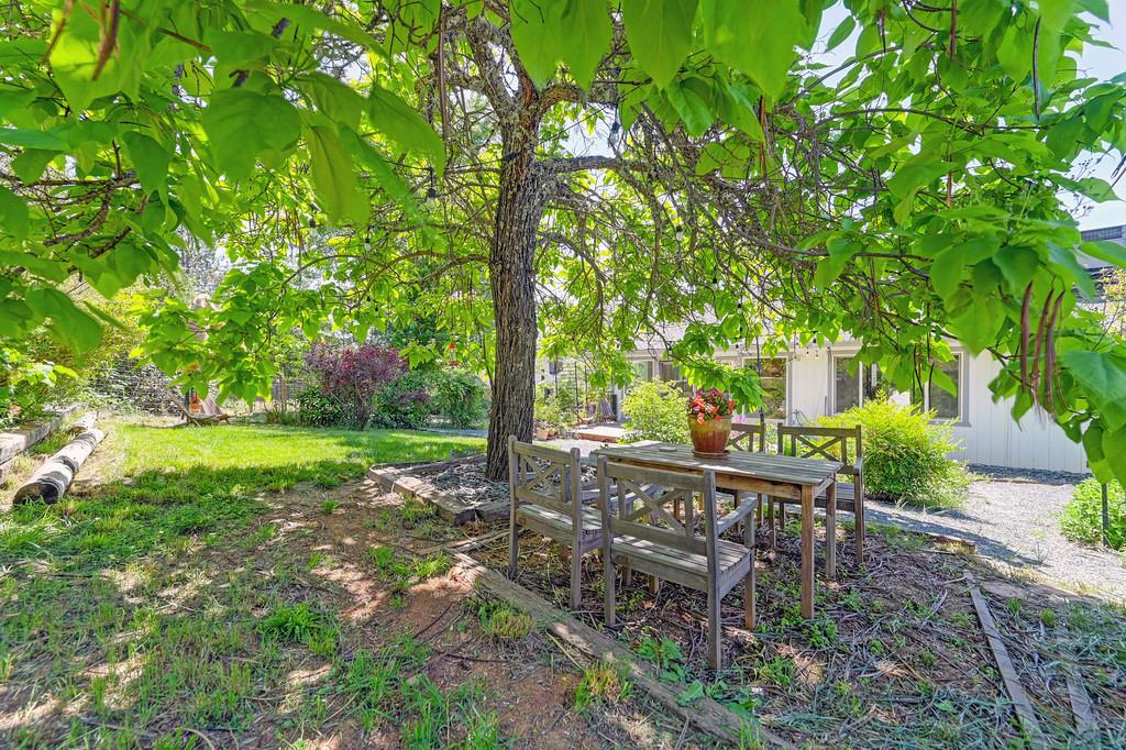 Detail Gallery Image 52 of 68 For 17725 Lake Forest Dr, Penn Valley,  CA 95946 - 3 Beds | 2 Baths