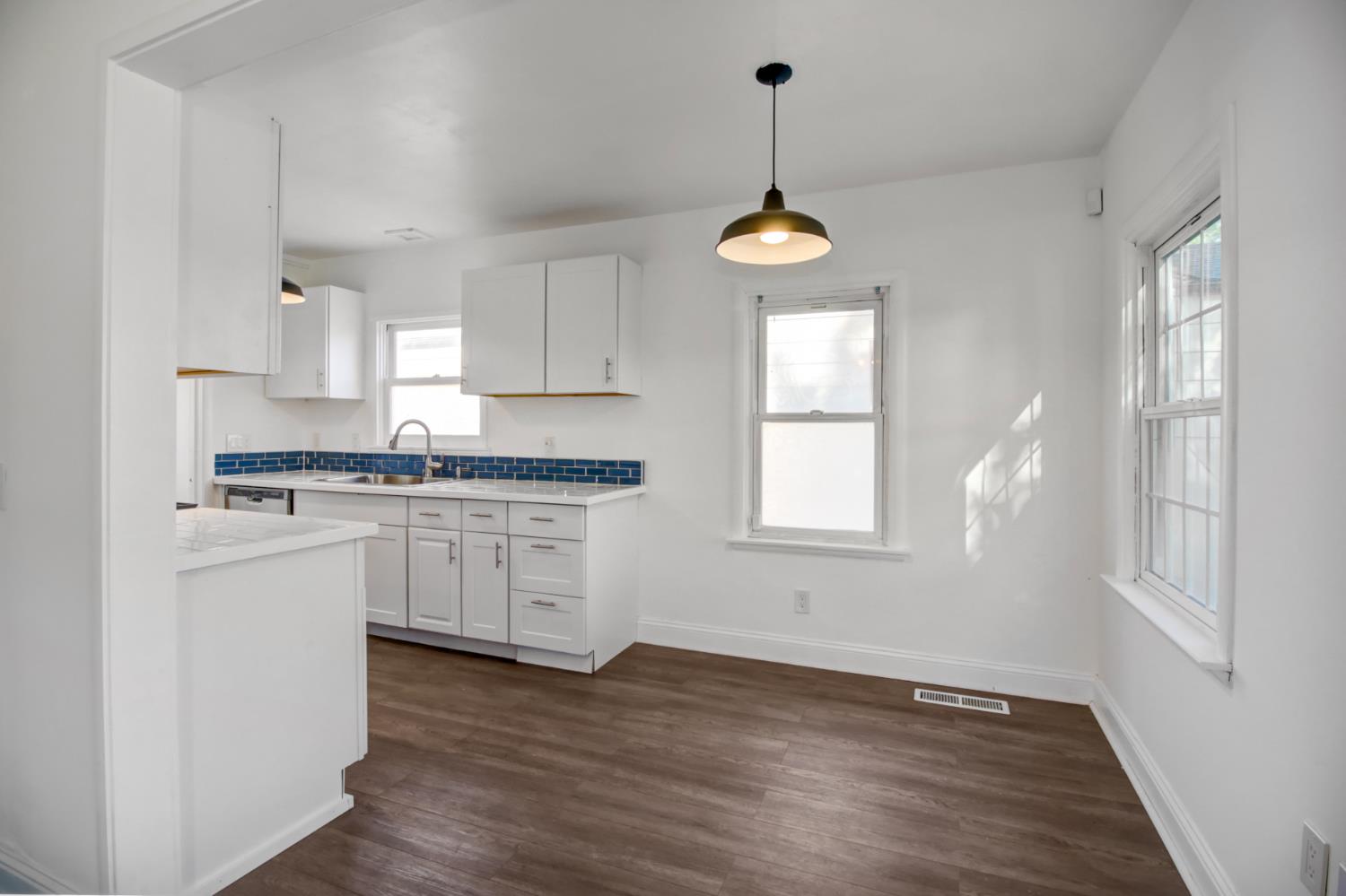 Detail Gallery Image 17 of 60 For 2121 Juliesse Ave, Sacramento,  CA 95821 - 3 Beds | 1 Baths