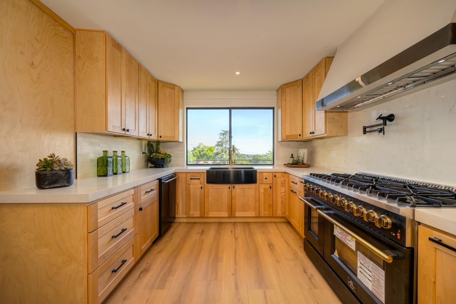 Detail Gallery Image 55 of 96 For 12445 Ladd Ln, Auburn,  CA 95603 - 6 Beds | 3 Baths
