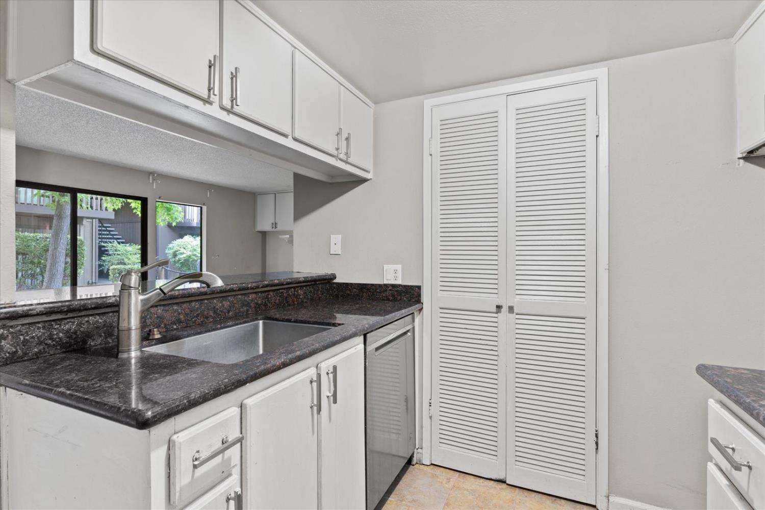 Detail Gallery Image 12 of 24 For 923 Fulton Ave #447,  Sacramento,  CA 95825 - 1 Beds | 1 Baths
