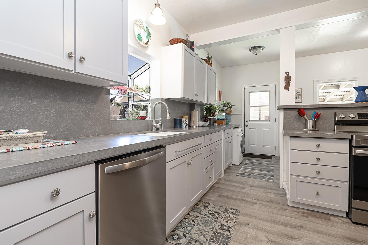 Detail Gallery Image 7 of 20 For 524 Melrose St, Modesto,  CA 95354 - 2 Beds | 2 Baths