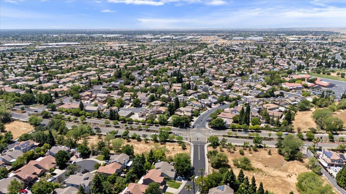 Detail Gallery Image 41 of 41 For 2204 Quarry Way, Rocklin,  CA 95765 - 3 Beds | 2/1 Baths