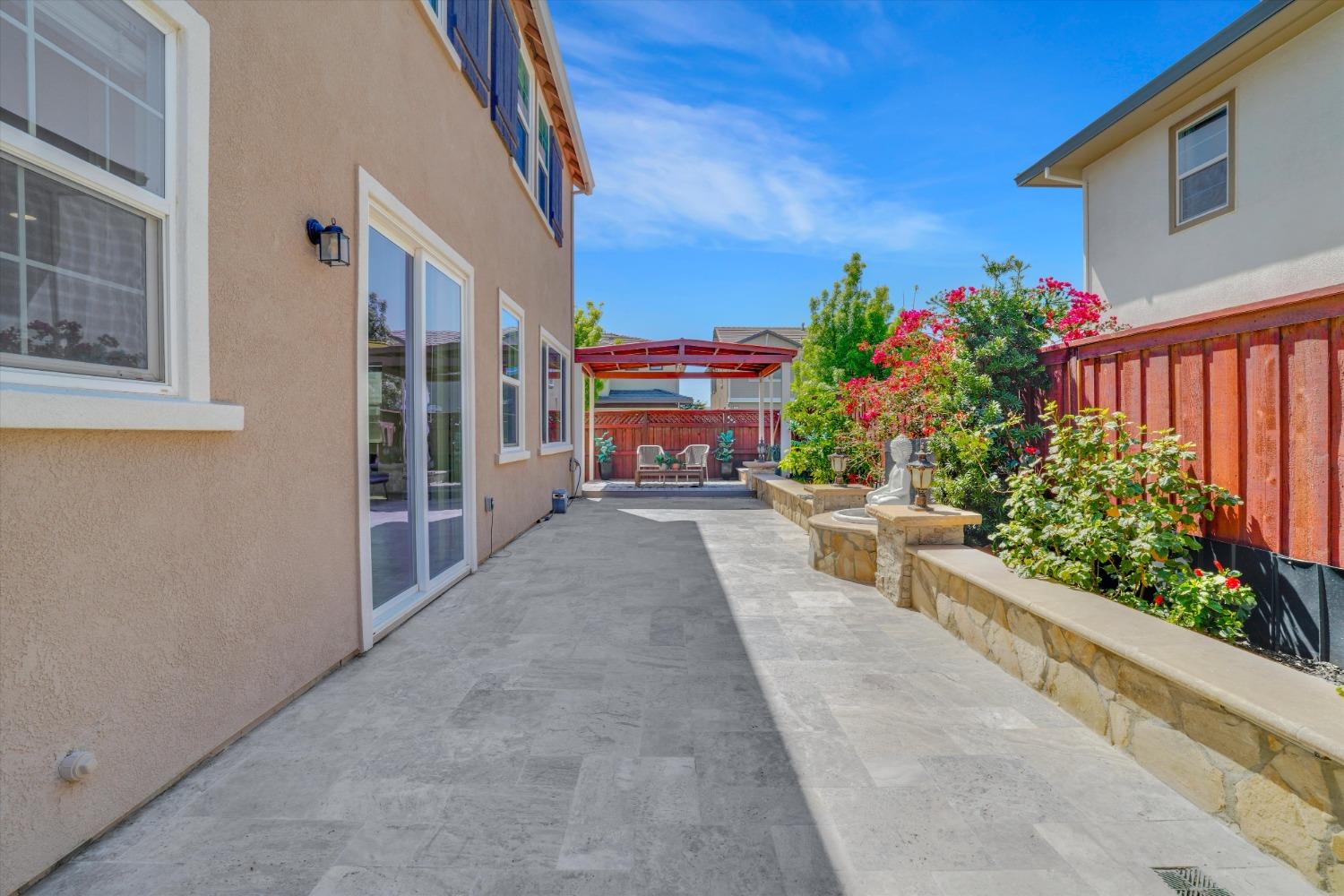 Detail Gallery Image 34 of 48 For 1693 S Macias Pl, Mountain House,  CA 95391 - 4 Beds | 3 Baths