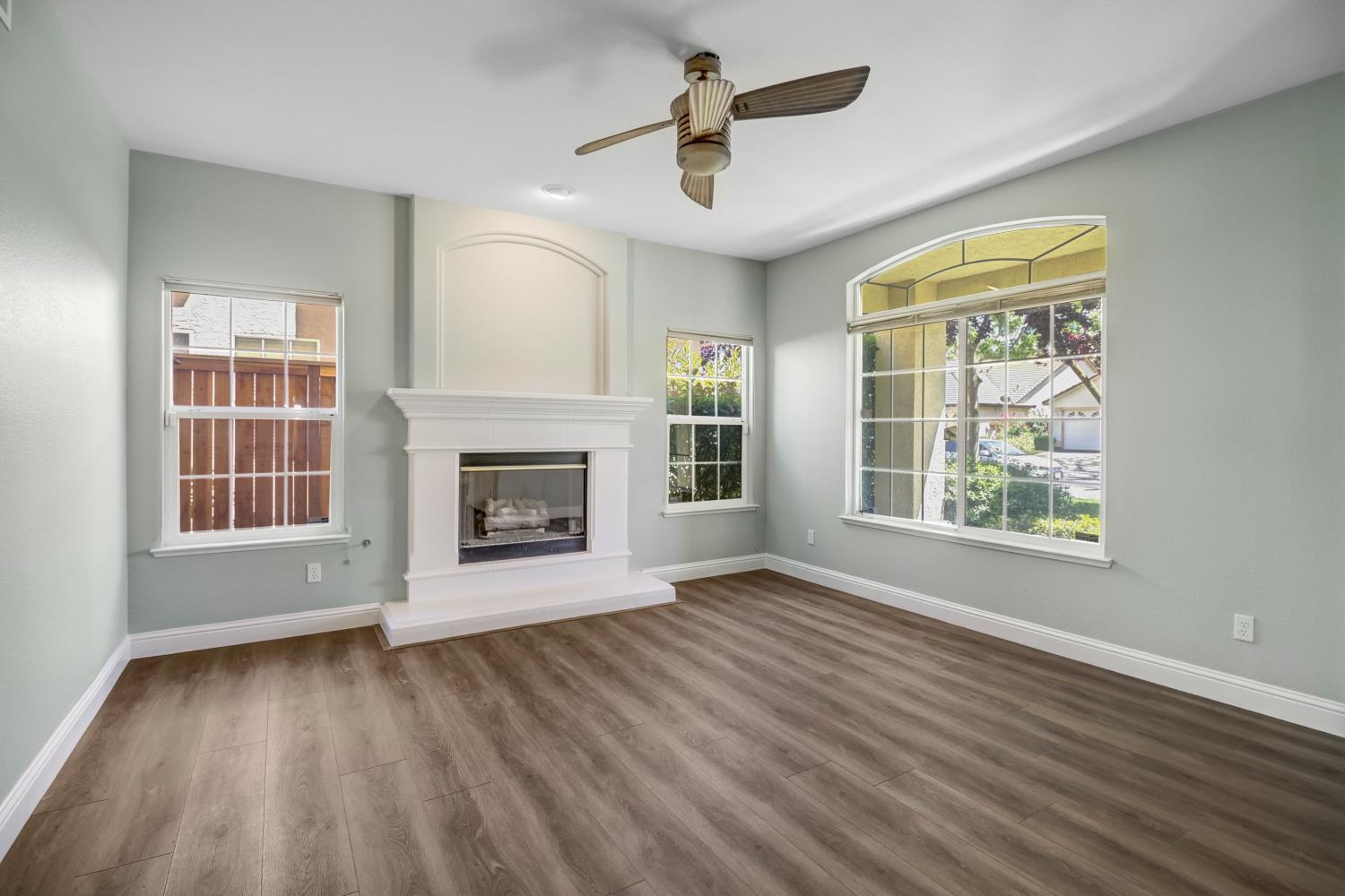 Detail Gallery Image 6 of 67 For 4091 Luxor Ln, Granite Bay,  CA 95746 - 6 Beds | 3 Baths