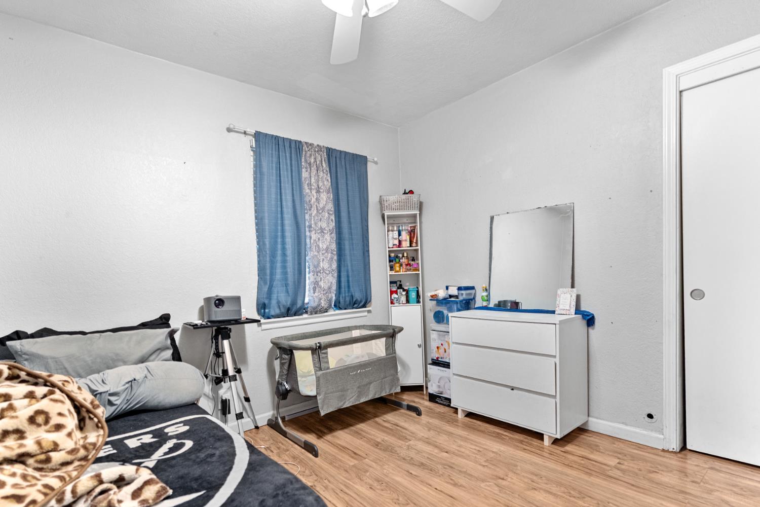 Detail Gallery Image 13 of 27 For 4776 E Lowe Ave, Fresno,  CA 93702 - 3 Beds | 1 Baths