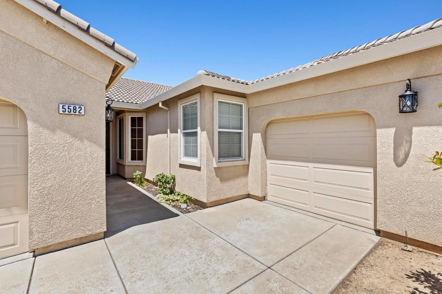 Detail Gallery Image 3 of 40 For 5582 Turnberry, Marysville,  CA 95901 - 3 Beds | 2/1 Baths