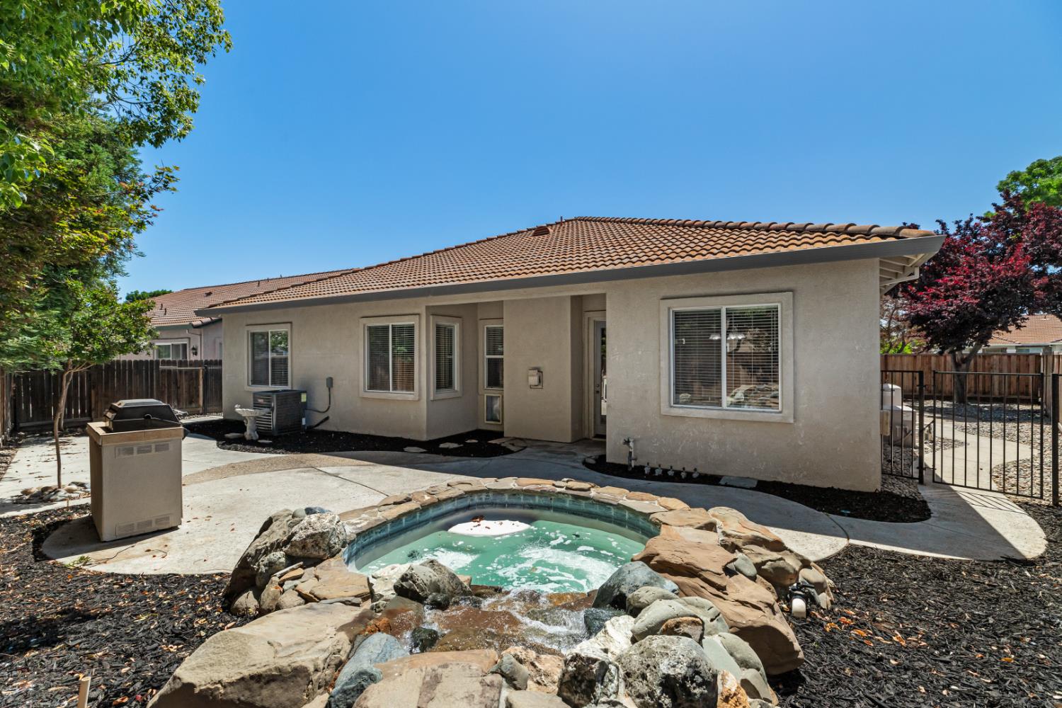 Detail Gallery Image 43 of 50 For 2219 Carol Ann Dr, Tracy,  CA 95377 - 4 Beds | 3 Baths