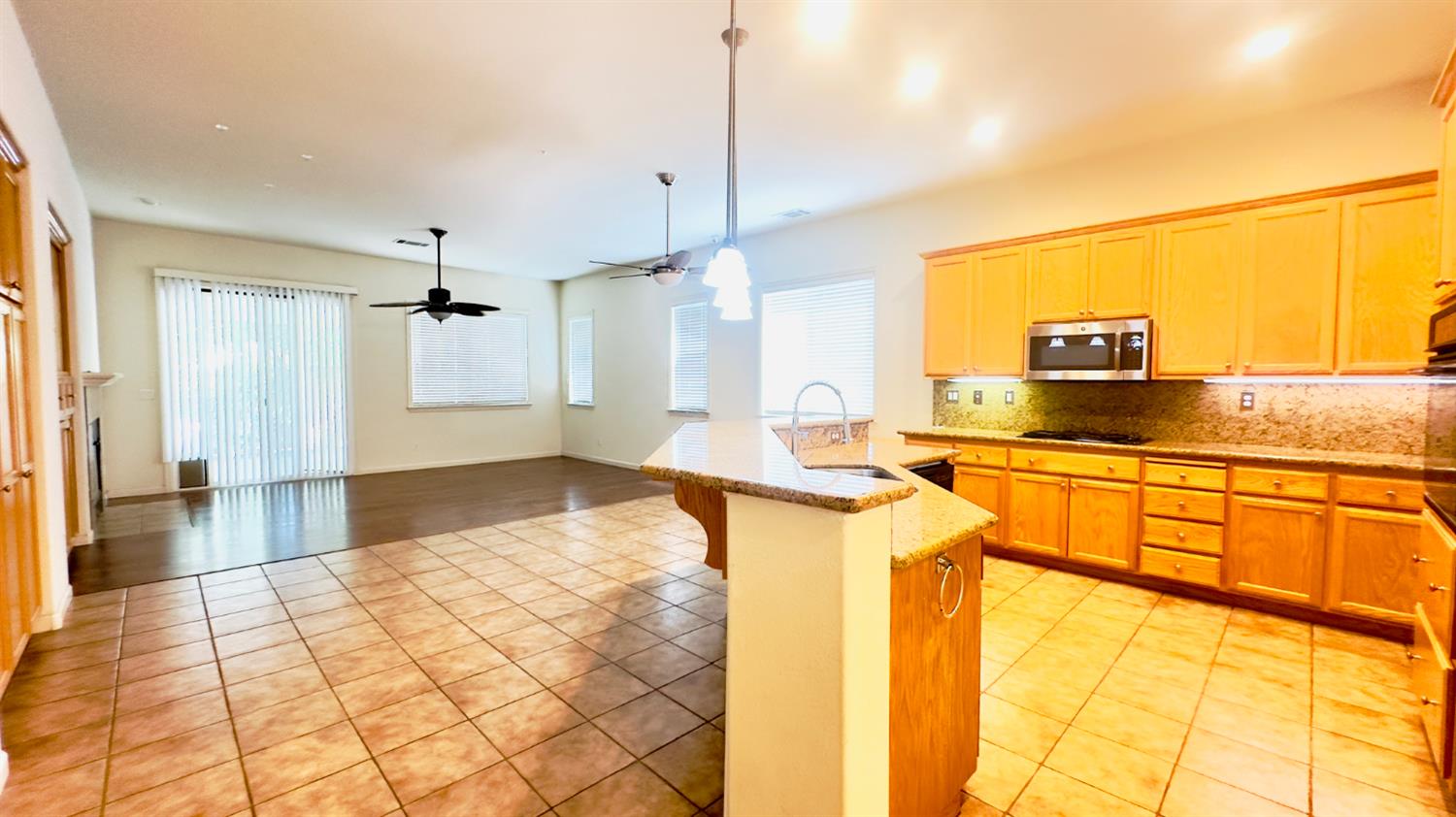 Detail Gallery Image 11 of 33 For 3024 Dovehouse Ct, Modesto,  CA 95355 - 4 Beds | 2 Baths