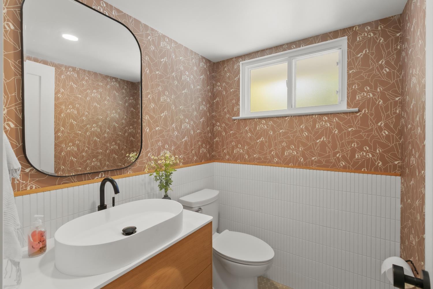 Detail Gallery Image 21 of 65 For 8514 Bordeaux Way, Fair Oaks,  CA 95628 - 4 Beds | 2/1 Baths
