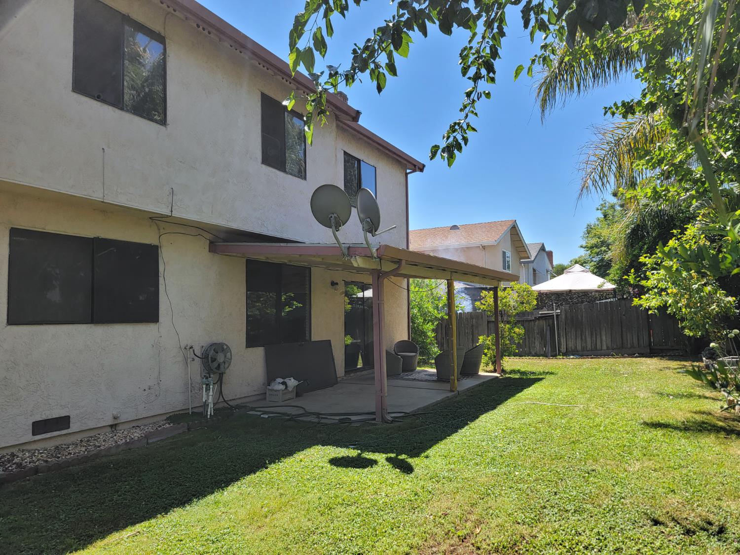 Detail Gallery Image 12 of 17 For 3121 Yarwood Way, Sacramento,  CA 95833 - 4 Beds | 2/1 Baths