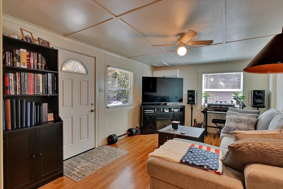 Detail Gallery Image 26 of 44 For 381 Foresthill Ave, Auburn,  CA 95603 - 3 Beds | 2 Baths