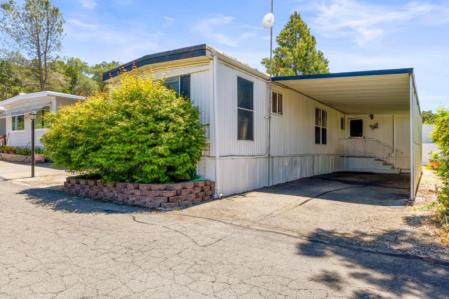 Detail Gallery Image 1 of 27 For 2540 Grass Valley Hwy 105, Auburn,  CA 95603 - 2 Beds | 1 Baths