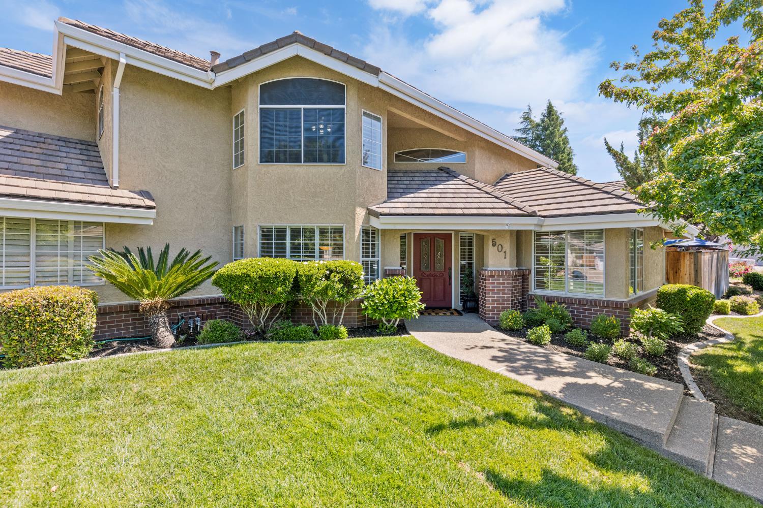Detail Gallery Image 23 of 35 For 501 Bristol Ct, Roseville,  CA 95661 - 4 Beds | 3 Baths