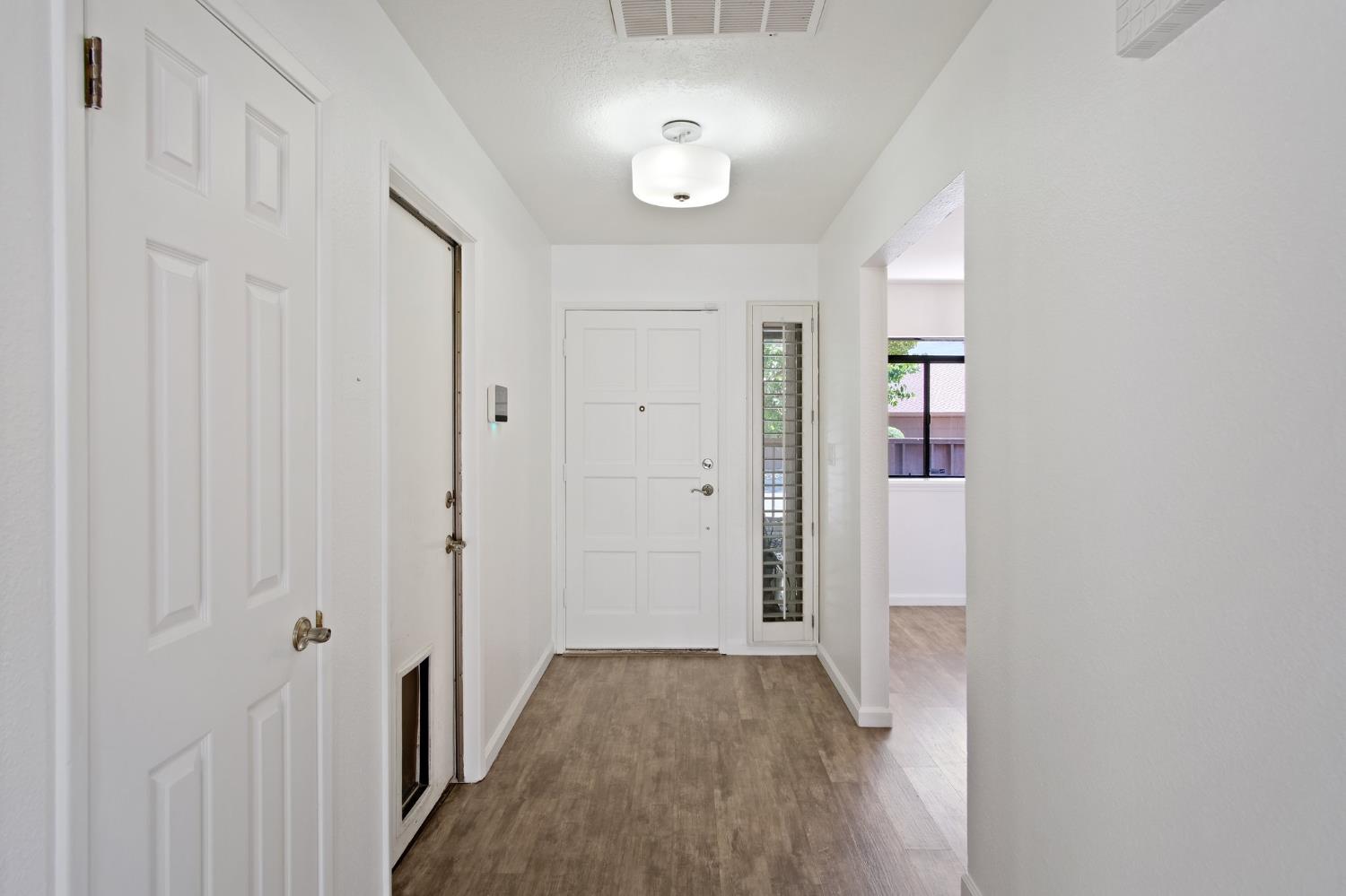 Detail Gallery Image 6 of 30 For 1821 Laurel Oak Dr, Modesto,  CA 95354 - 2 Beds | 2 Baths
