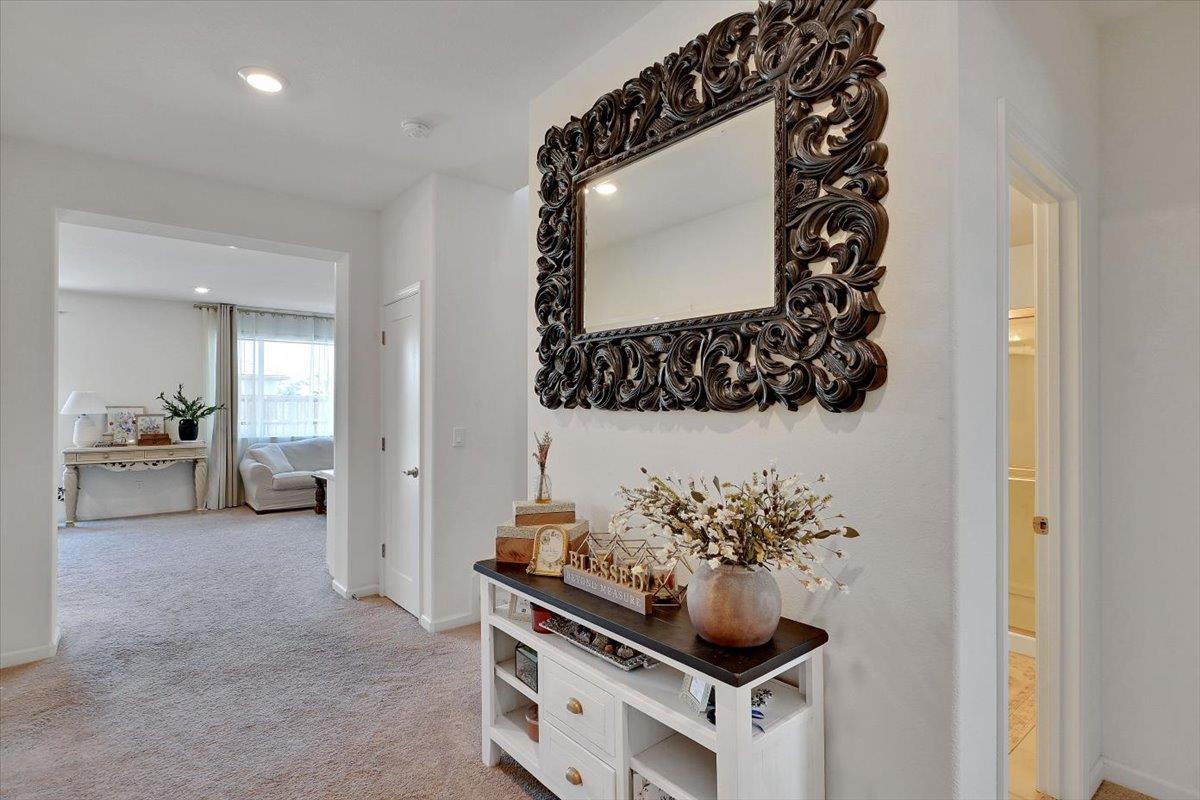 Detail Gallery Image 8 of 77 For 5130 Castleton Way, Roseville,  CA 95747 - 4 Beds | 3 Baths