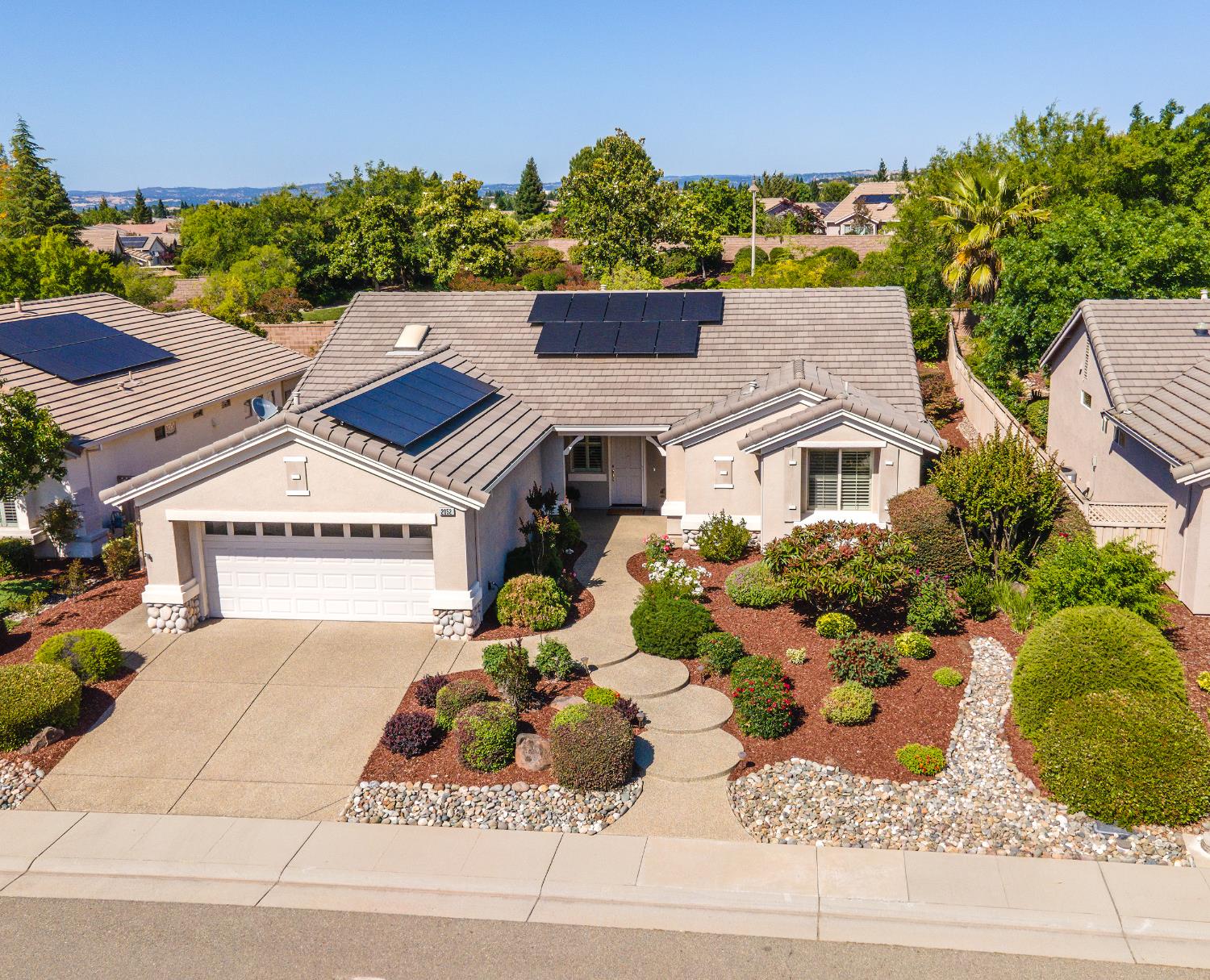 Detail Gallery Image 6 of 42 For 2052 Stonecrest Ln, Lincoln,  CA 95648 - 2 Beds | 2 Baths