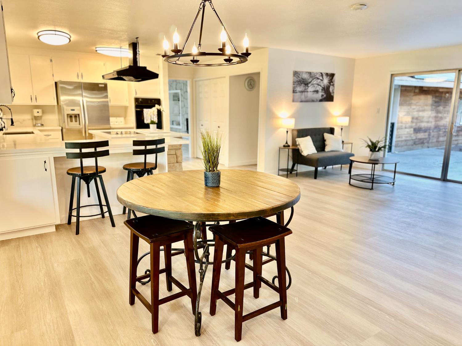 Detail Gallery Image 7 of 41 For 1997 Independence Cemetery Rd, Rail Road Flat,  CA 95257 - 3 Beds | 2 Baths