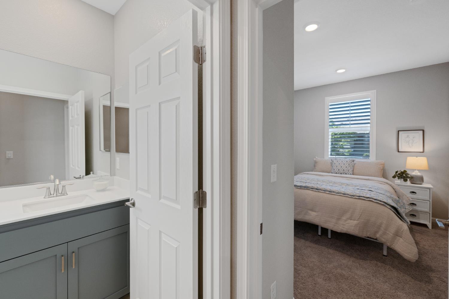 Detail Gallery Image 26 of 41 For 1687 Carson River Loop, Lincoln,  CA 95648 - 2 Beds | 2 Baths
