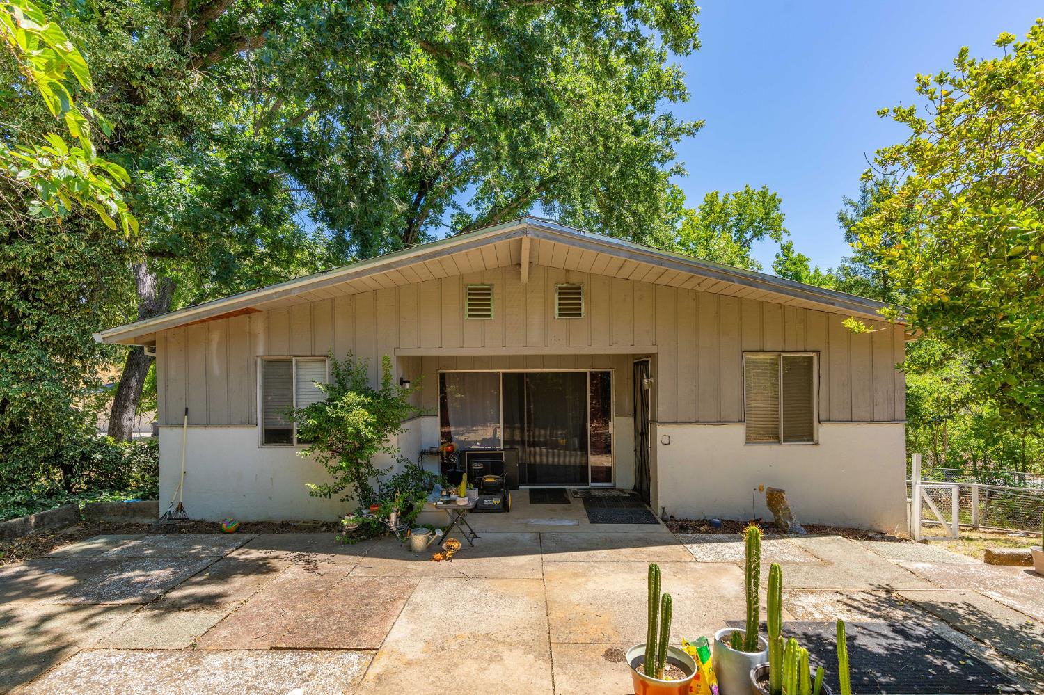 Detail Gallery Image 8 of 31 For 215 Amador Trl, Sutter Creek,  CA 95685 - 3 Beds | 2 Baths
