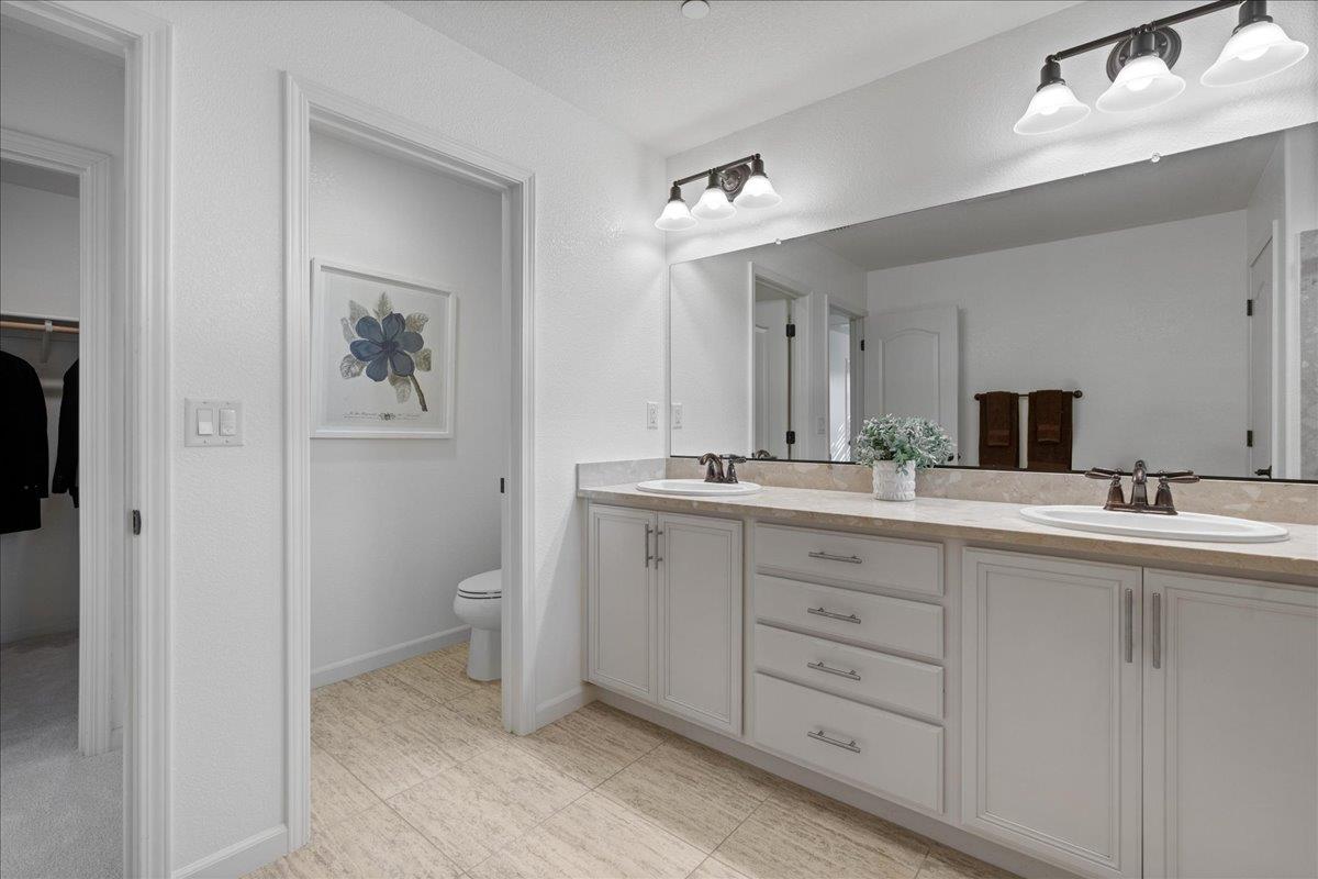 Detail Gallery Image 24 of 40 For 4065 Shorthorn Way, Roseville,  CA 95747 - 4 Beds | 3/1 Baths