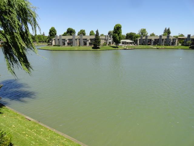 Detail Gallery Image 1 of 27 For 7378 Lighthouse Dr, Stockton,  CA 95219 - 2 Beds | 2 Baths