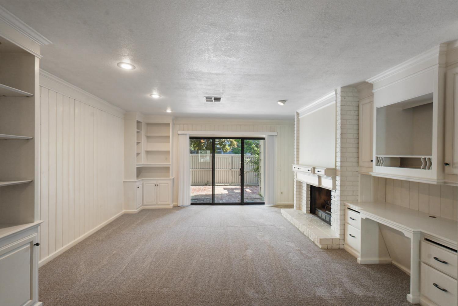 Detail Gallery Image 14 of 28 For 230 W Rumble Rd #B,  Modesto,  CA 95350 - 2 Beds | 1/1 Baths