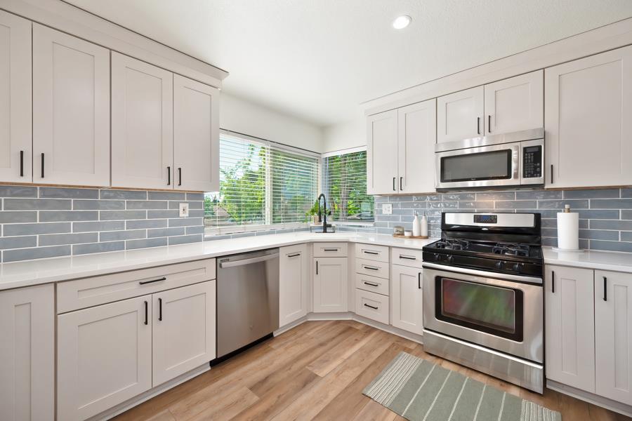 Detail Gallery Image 18 of 82 For 5802 Thoroughbred Ct, Rocklin,  CA 95677 - 4 Beds | 3 Baths