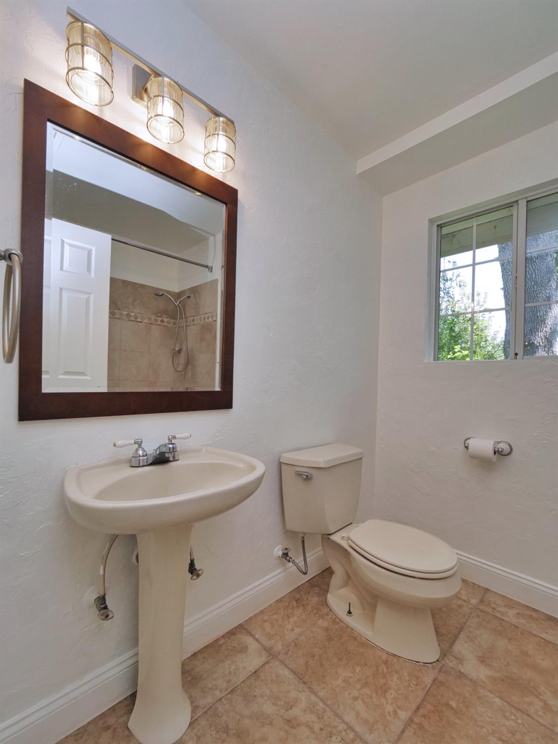 Detail Gallery Image 36 of 77 For 3710 Clover Valley Rd, Rocklin,  CA 95677 - 4 Beds | 3/1 Baths