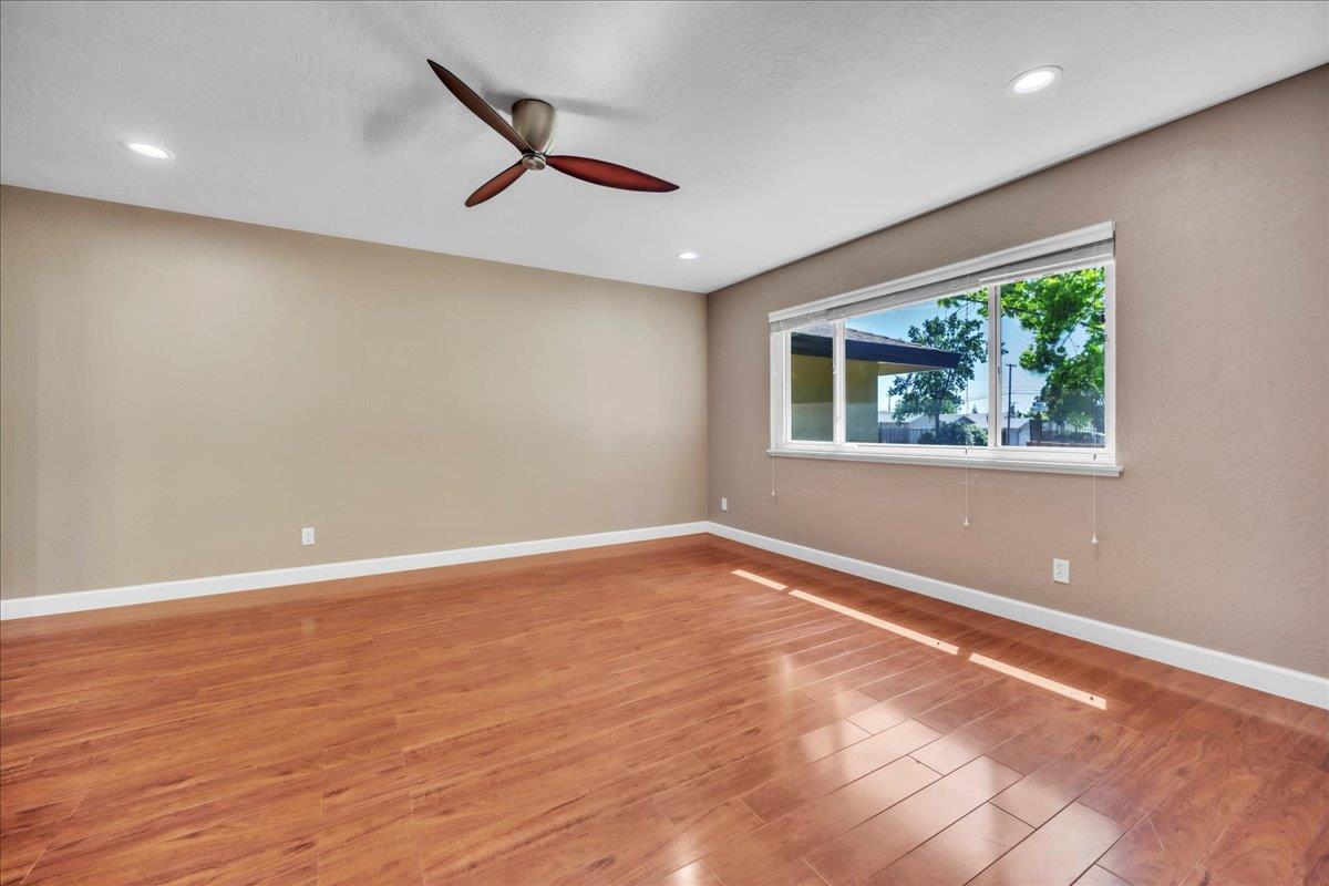 Detail Gallery Image 12 of 40 For 4732 Minaret Way, Carmichael,  CA 95608 - 2 Beds | 2 Baths