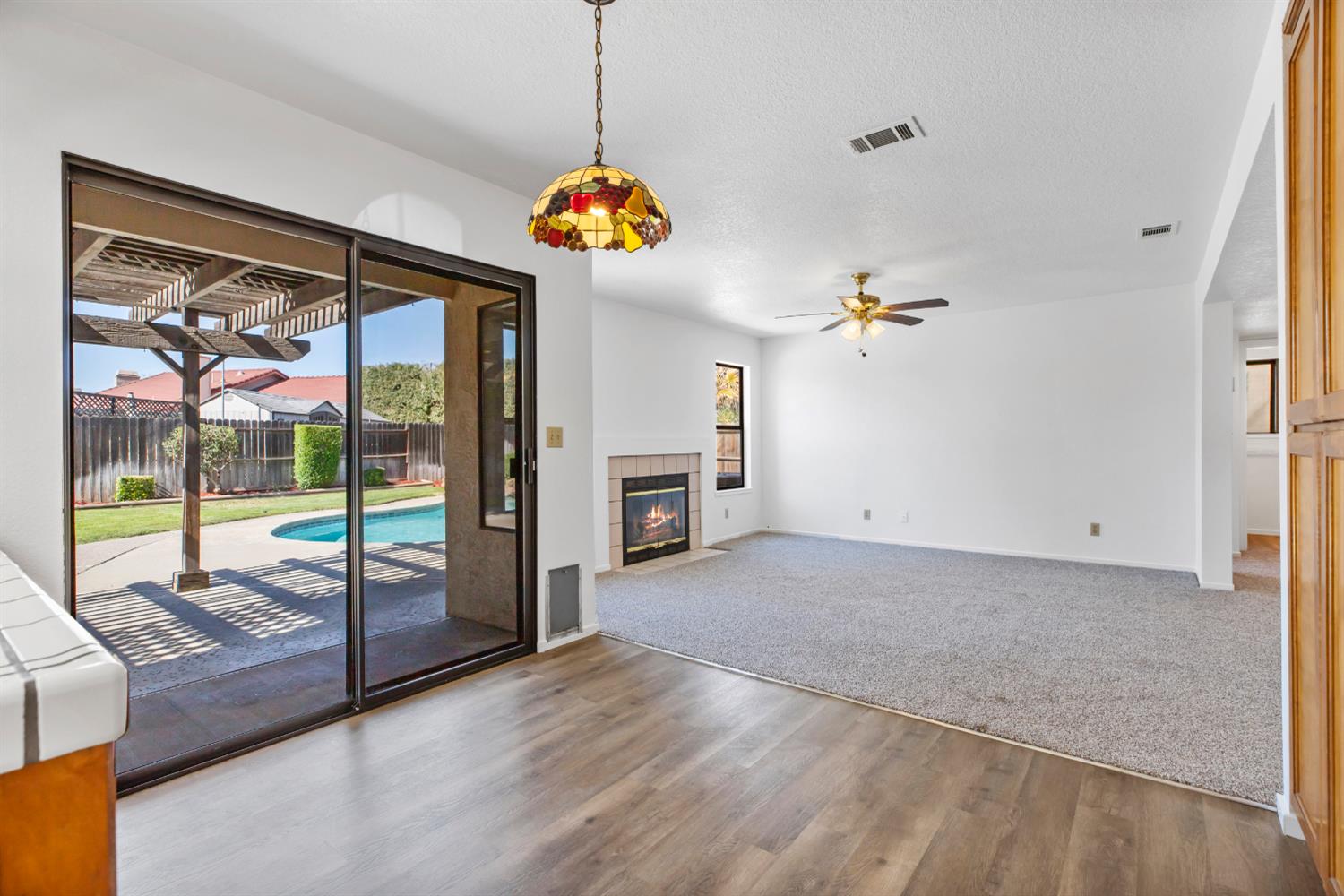 Detail Gallery Image 15 of 42 For 1541 Marazzi Ln, Ceres,  CA 95307 - 4 Beds | 3 Baths