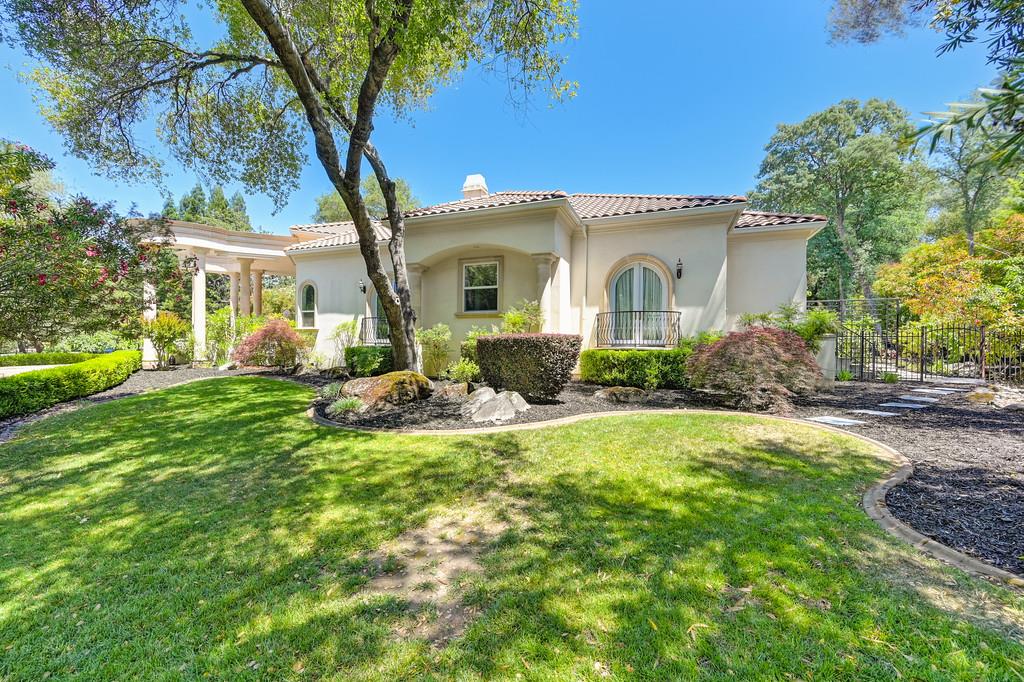 Detail Gallery Image 3 of 81 For 8990 Camino Del Avion, Granite Bay,  CA 95746 - 6 Beds | 5/1 Baths