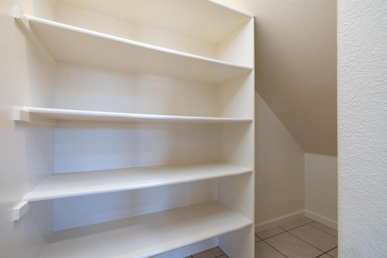 Detail Gallery Image 15 of 36 For 1615 Goldpoppy St, Manteca,  CA 95337 - 4 Beds | 3 Baths