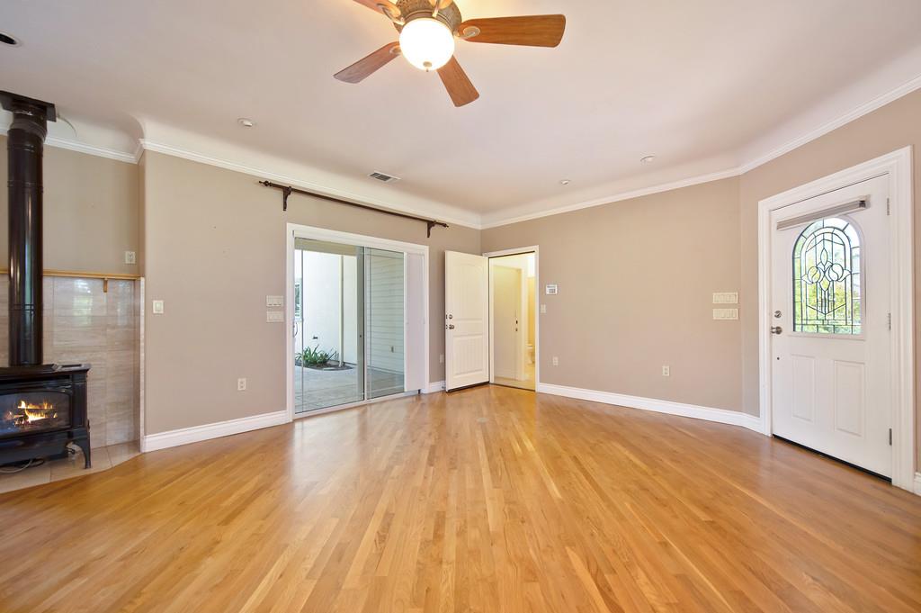 Detail Gallery Image 9 of 35 For 3443 Barker Rd, Loomis,  CA 95650 - 3 Beds | 2/1 Baths