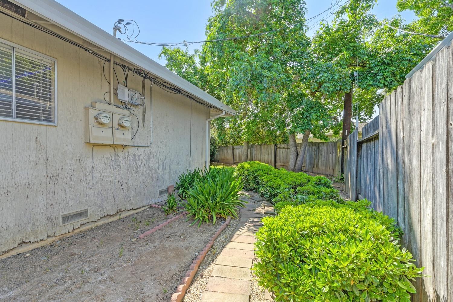 Detail Gallery Image 36 of 66 For 1424 Topaz Way, Sacramento,  CA 95864 - – Beds | – Baths