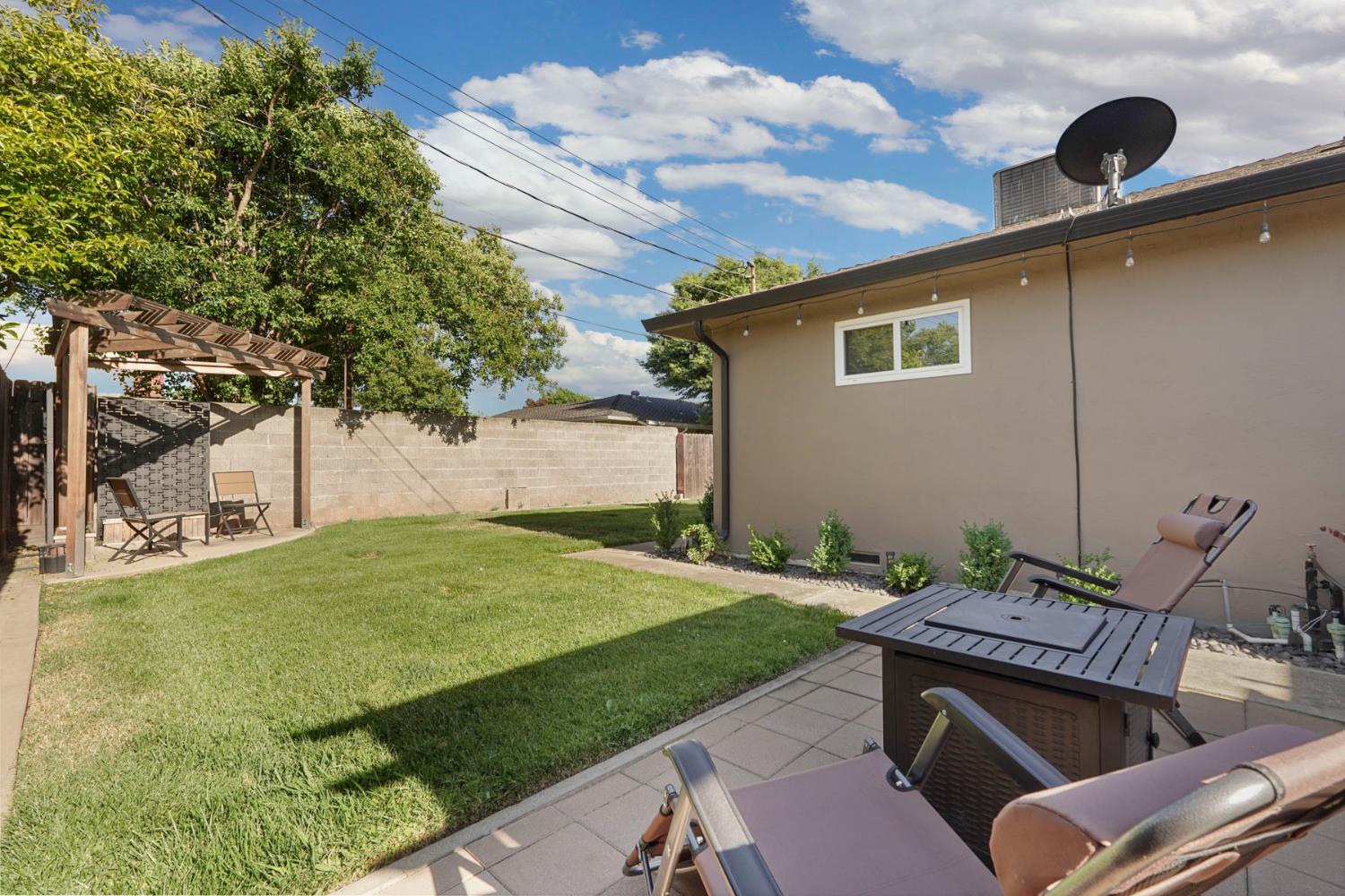 Detail Gallery Image 32 of 39 For 60 N Pacific Ave, Lodi,  CA 95242 - 3 Beds | 2 Baths