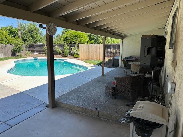Detail Gallery Image 43 of 49 For 4523 Jan Dr, Carmichael,  CA 95608 - 3 Beds | 2 Baths