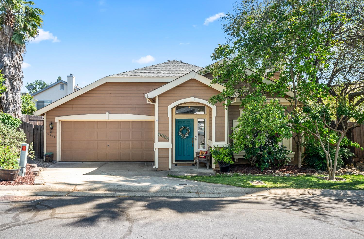 Detail Gallery Image 1 of 31 For 5004 Birchwood Ct, Rocklin,  CA 95677 - 3 Beds | 2 Baths