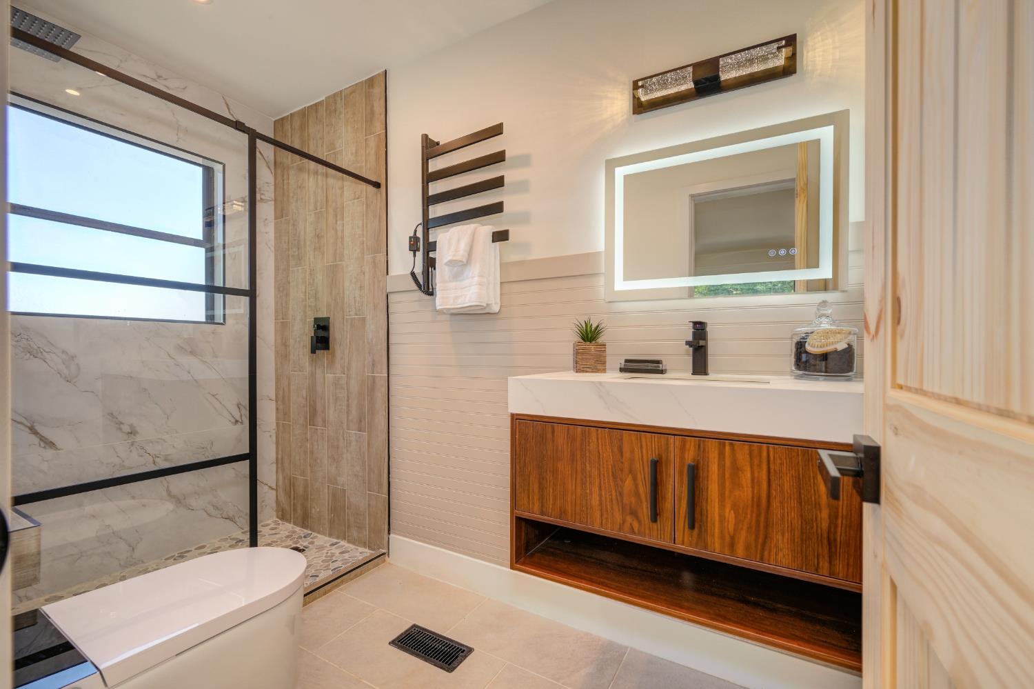 Detail Gallery Image 67 of 96 For 12445 Ladd Ln, Auburn,  CA 95603 - 6 Beds | 3 Baths
