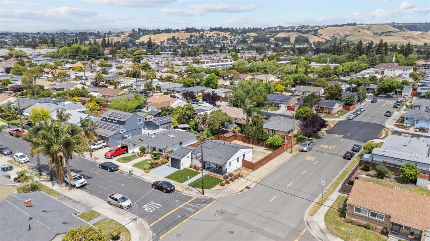 Detail Gallery Image 24 of 30 For 26184 Stanwood Ave, Hayward,  CA 94544 - 3 Beds | 2 Baths