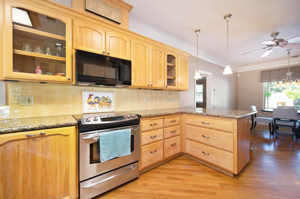 Detail Gallery Image 14 of 35 For 3443 Barker Rd, Loomis,  CA 95650 - 3 Beds | 2/1 Baths