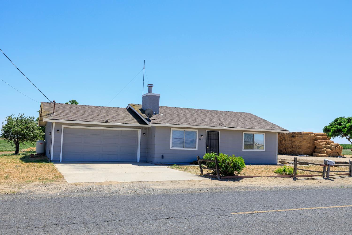 Detail Gallery Image 4 of 41 For 3824 S Commons Rd, Turlock,  CA 95380 - 2 Beds | 1 Baths