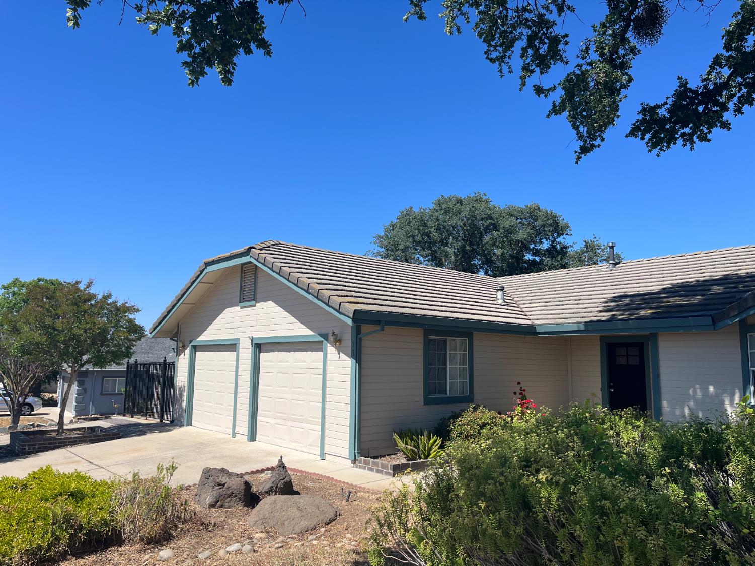 Detail Gallery Image 2 of 24 For 53 S Wallace Lake Dr, Wallace,  CA 95254 - 3 Beds | 2 Baths