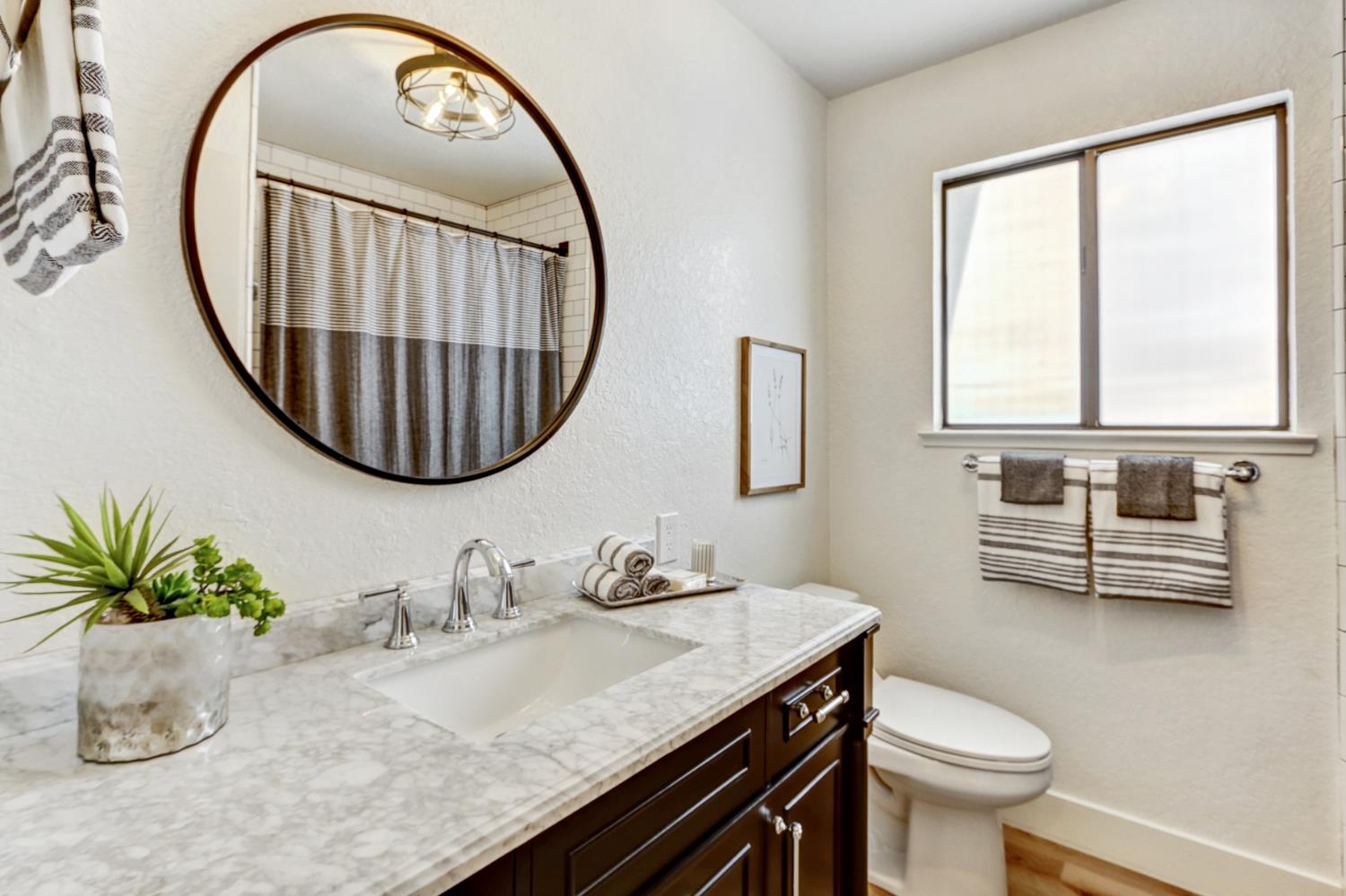 Detail Gallery Image 23 of 38 For 4939 Kurz Cir, Carmichael,  CA 95608 - 3 Beds | 2 Baths