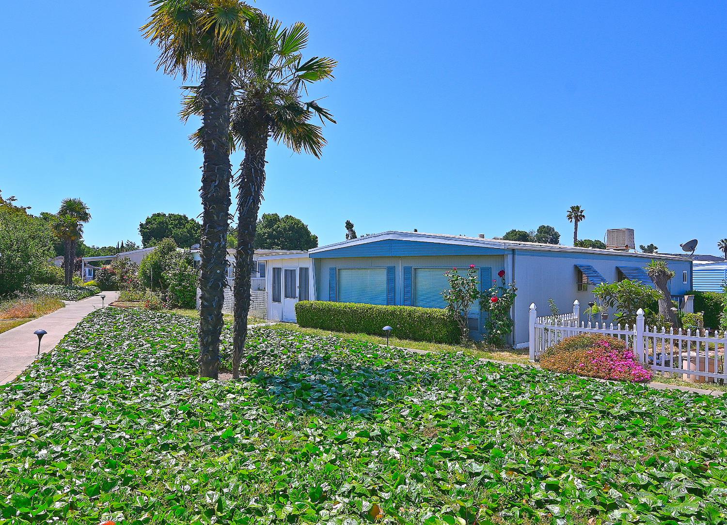 Detail Gallery Image 8 of 48 For 269 Oahu Cir, Union City,  CA 94587 - 2 Beds | 2 Baths